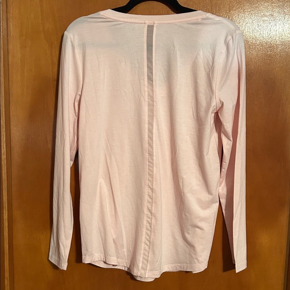 NWT Joe Fresh Women's Pink V-Neck Top size medium - Picture 2 of 10